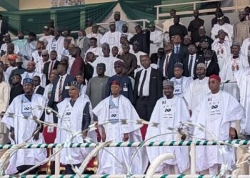 FG., APC governors donate N8bn to Singer Market fire victims