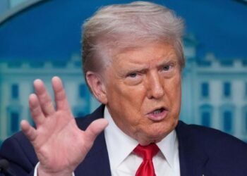 Trump seeks $1bn in damages from Harvard