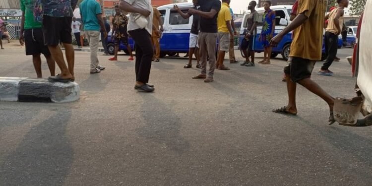 Commercial drivers stage protest in Cross River over harassment, excessive taxation