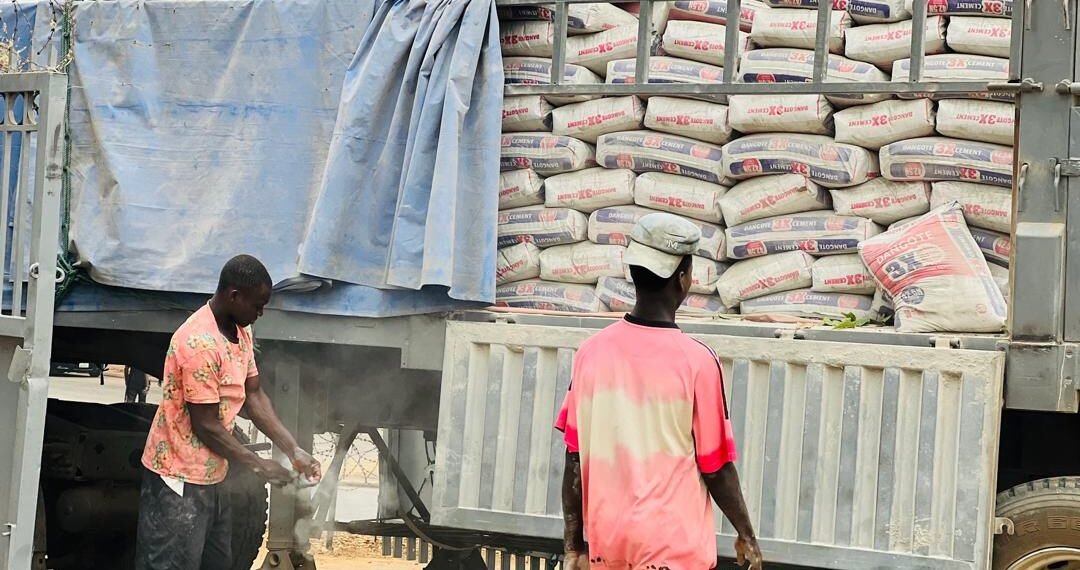 Bespoke Urban Luxury Ltd donates 600 cement bags to NUJ FCT