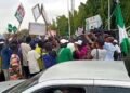 Protesters resume demonstration at National Assembly over e-transmission clause