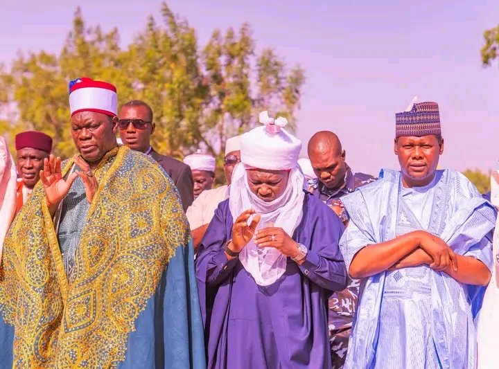 Adamawa Governor Fintiri urges unity, community support for lasting peace during Eid celebration