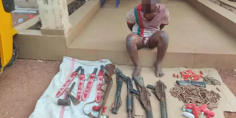 Mob beats wanted robbery suspect, Police recover pump-action gun in Enugu