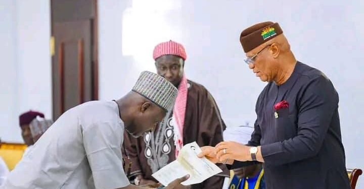 Gov. Eno hosts Muslims in Akwa Ibom, calls for unity, peaceful coexistence