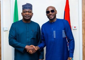 2Baba meets defence minister, proposes music-driven initiative to curb youth violence