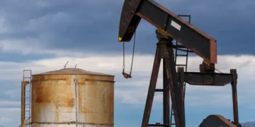 Oil prices rise as US-Iran peace talks stall