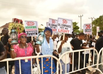 Ndokwa protesters storm Govt House, vow to boycott 2027 polls.over lack of electricity in communities