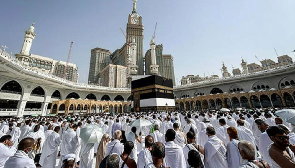 Saudi Arabia restricts Hajj to permit holders, bans visit visa pilgrims worldwide