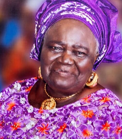 Edo State Governor Okpebholo, Oshiomhole lead condolence visits to Deputy Governor Dennis Idahosa over Mother’s death