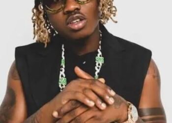 Zlatan Ibile's ₦5 Million offer for a French teacher creates buzz, amusement By Omotayo Edubi Nigerian street-hop artist Zlatan Ibile has stirred up a buzz on social media by offering a remarkable ₦5 million monthly salary for a private French teacher, a sum that far surpasses the average monthly earnings in Nigeria. He shared this news on April 21 via X, but provided limited information. It's still unclear why he is looking for a personal French tutor or who the lessons are for, with many speculating it might be for one of his children or for his own personal growth. This enticing offer quickly caught the attention of qualified applicants. Many individuals claiming to be university French lecturers, certified language teachers, and even native French speakers publicly expressed their interest, showcasing their credentials and requesting contact details. Some candidates highlighted their extensive teaching experience and international certifications, eager to stand out in what has become one of the most talked-about job opportunities online. While professionals lined up to apply, the broader Nigerian online community turned the announcement into a source of humor. Social media feeds were filled with funny attempts at speaking French, often mixed with Pidgin English: @Mamza_T commented, “Bonjour Zlatan, I’m ready for the job! I can teach very well!” @Micheal_Uche joked, “I’ll teach you French that will make Parisians learn from you!” @Arek345 quipped, “₦5 million? Even my village French teacher is waking up now!” Others posted skits pretending to be “instant French experts,” mispronouncing simple phrases or inventing new ones, adding to the viral phenomenon. Alongside the humor, some users raised concerns about income inequality. Zlatan Ibile's ₦5 Million offer for a French teacher creates buzz, amusement @Priscaojone remarked, "₦5 million for one teacher, but what about the earnings of other workers? This shows how undervalued education is until celebrities get involved.” However, others defended the artist, arguing that it’s his money and that specialized private tutoring, especially at that level, can command high fees globally. Despite the mixed reactions, the overall tone of the conversation has remained light-hearted. The blend of genuine job interest, social commentary, and humor reflects the vibrant “Naija online culture,” where even a job listing can become a form of national entertainment. As of now, Zlatan has not provided any further details or confirmed if a candidate has been selected.