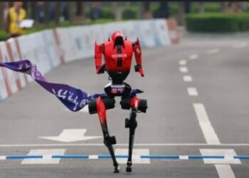 Humanoid Robot ‘Lightning’ stuns field to win Beijing Half-Marathon