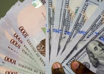 Naira records modest gain against dollar in early Tuesday trading