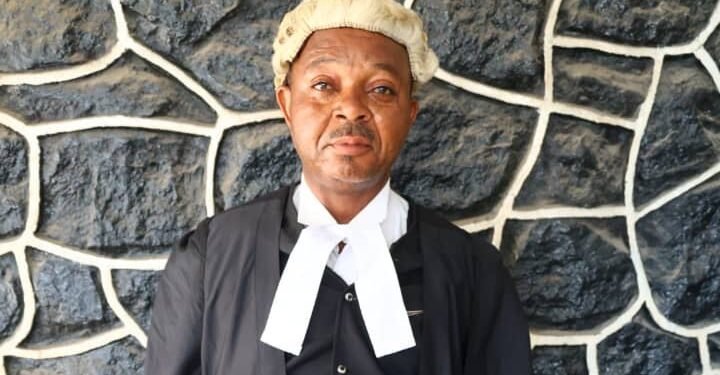 EFCC arrests suspected fake lawyer in Lagos over alleged forged Bar Association seal