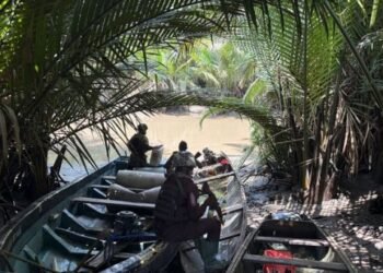 Navy raid suspected militant hideout along Rivers- Bayelsa creek corridor