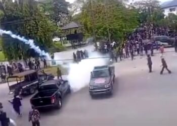 Angry UNICROSS students storm hospital over alledged poor medical care for injured colleagues