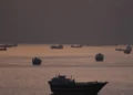 Iran threatens to attack US forces in Strait of Hormuz