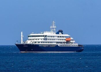 3 dead in suspected virus outbreak on Atlantic cruise ship