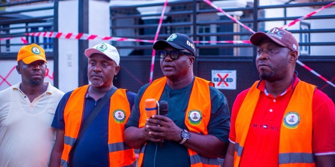 Edo Security squad arrests 12 suspected cultists, seals apartments in Benin