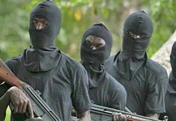 Gunmen invade Oyo school, abduct principal, students