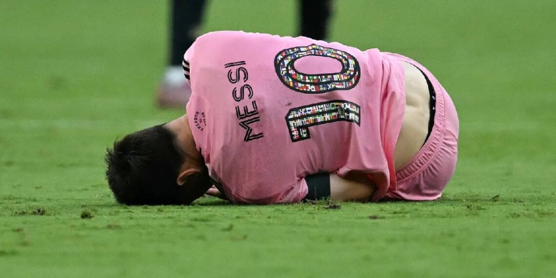 Messi suffers injury scare ahead of World Cup
