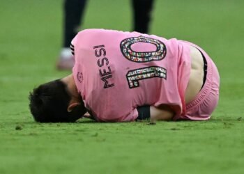 Messi suffers injury scare ahead of World Cup
