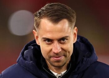 Southampton owner backs Eckert despite spying scandal
