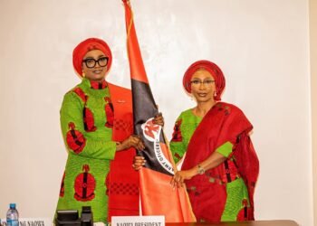 NAOWA President Wins Women Leadership Award