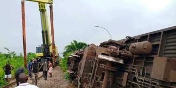 Tragedy: Several Feared Dead After Runaway Tipper Truck Rams Into Road Users in Agbor