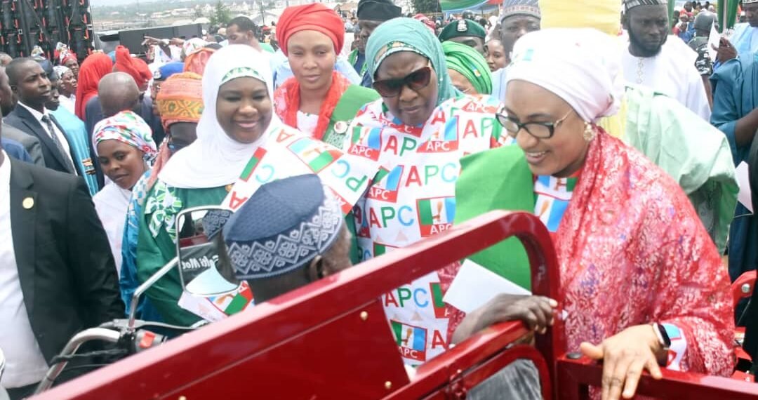 Minister hails Remi Tinubu’s empowerment drive for vulnerable Nigerians