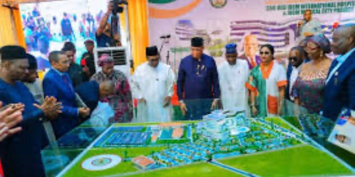 FG Pledges Support As Akwa Ibom Unveils Landmark Medical City