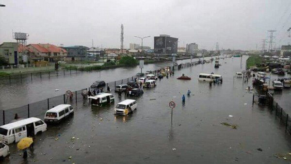 Lagosians Call Out Government As Lekki Flooding Worsens