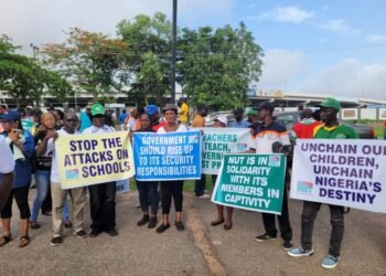Akwa Ibom Teachers joins nationwide protest, demand urgent action on school security