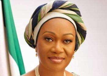 Tinubu's Wife Advises Nigerians To Start Small Businesses To Tackle Economic Hardship