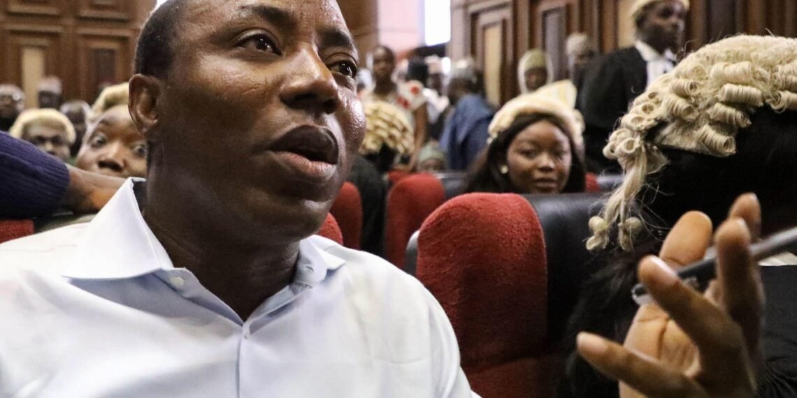 Omoyele Sowore Remanded In Kuje Correctional Centre As Court Reviews Bail Revocation Order