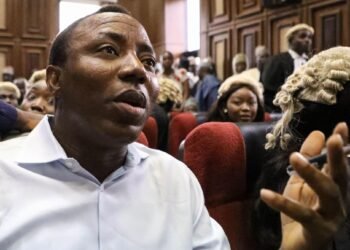 Omoyele Sowore Remanded In Kuje Correctional Centre As Court Reviews Bail Revocation Order