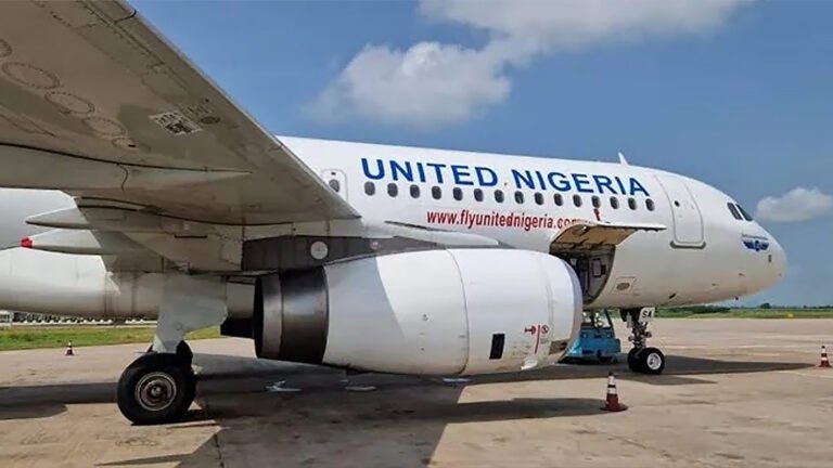 United Nigeria Airlines Expands Fleet With Two Boeing 737-800NG Aircraft, Honours Chinua Achebe, Obi of Onitsha