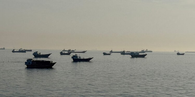 Iran Closes Strait Of Hormuz Again, Cites US Military Presence, Israel-Lebanon Conflict