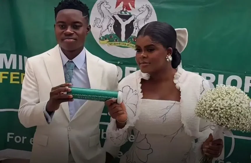 Peller Stuns Wedding Guests With Hilarious Reaction to Registrar’s Five-Year Jail Warning