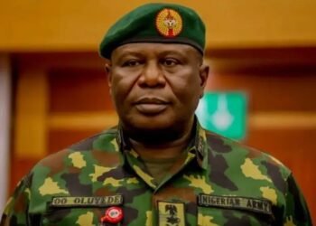 Defense Chief Reaffirms Commitment to Strengthening Local Defence Manufacturing During DICON Visit