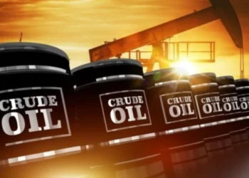 Brent Crude Falls 5% as US-Iran Pause Fuels Hopes of Strait of Hormuz Shipping Reopening