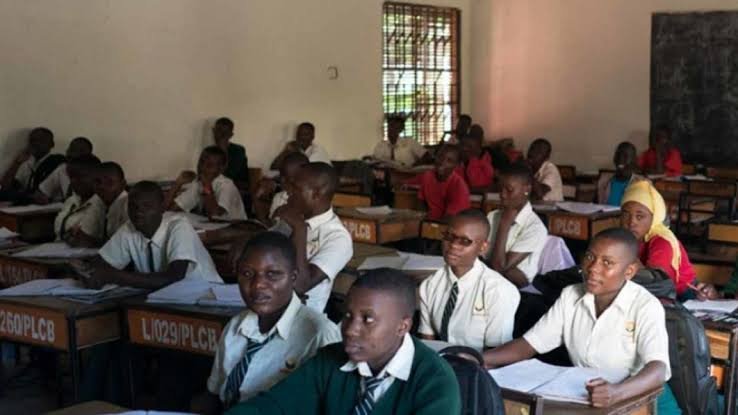 FG Hails Suspension Of Oyo Teachers' Strike, Commends Return to Classrooms