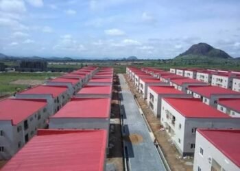 Army Chief Commissions Houses For Soldiers