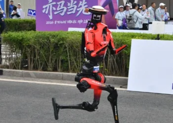 Chinese Humanoid Robot ‘Lightning’ Breaks Human Records, Runs 100m In 9.32 Seconds