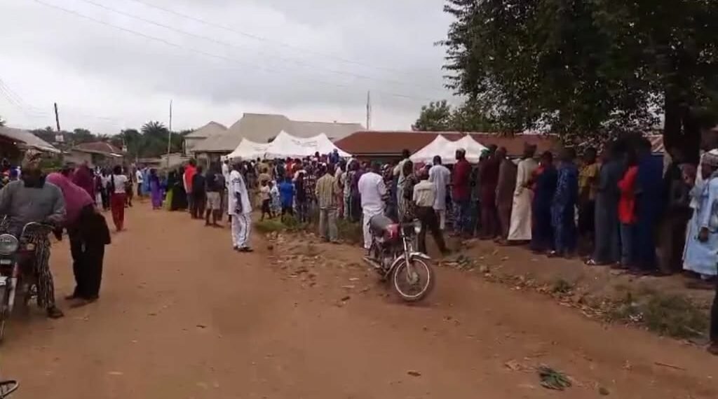 Osun 2026: Early Voter Turnout In Adeleke’s Hometown Ede As Residents Await Accreditation