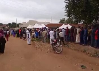 Osun 2026: Early Voter Turnout In Adeleke’s Hometown Ede As Residents Await Accreditation