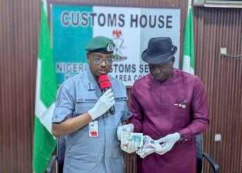 EFCC Probes Suspect as Customs Intercepts $73,000, £15,957, 827,800 Saudi Riyals At Kano Airport