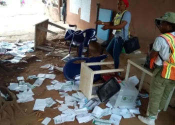 Thugs Chase Voters From Aregbesola’s Polling Unit, Disrupt Voting