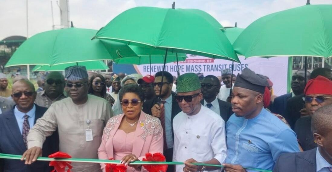 FG Commissions 37 Electric Buses For Civil Servants, Targets 100