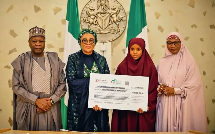 First Lady Gives N20m to Gombe Qur'anic Champion Maryam Dan'azumi