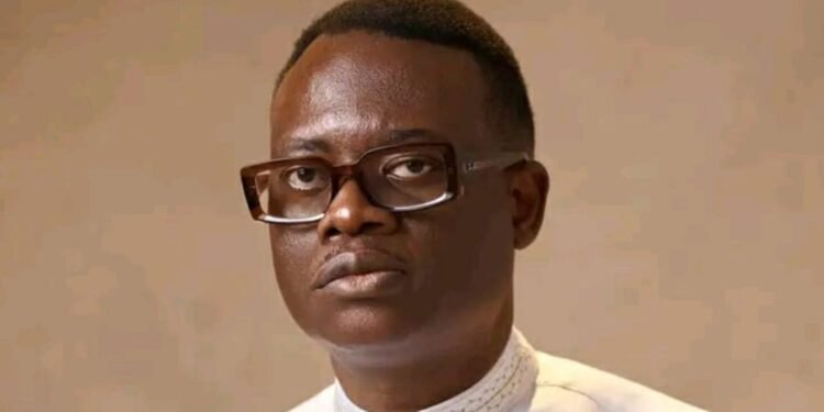 VeryDarkman Tackles Osayi Arome Over Nigeria’s ‘Revival’ Calling Comment, Says Religion Holding Country Back